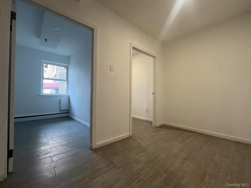 142-01 37th Ave_3.jpeg