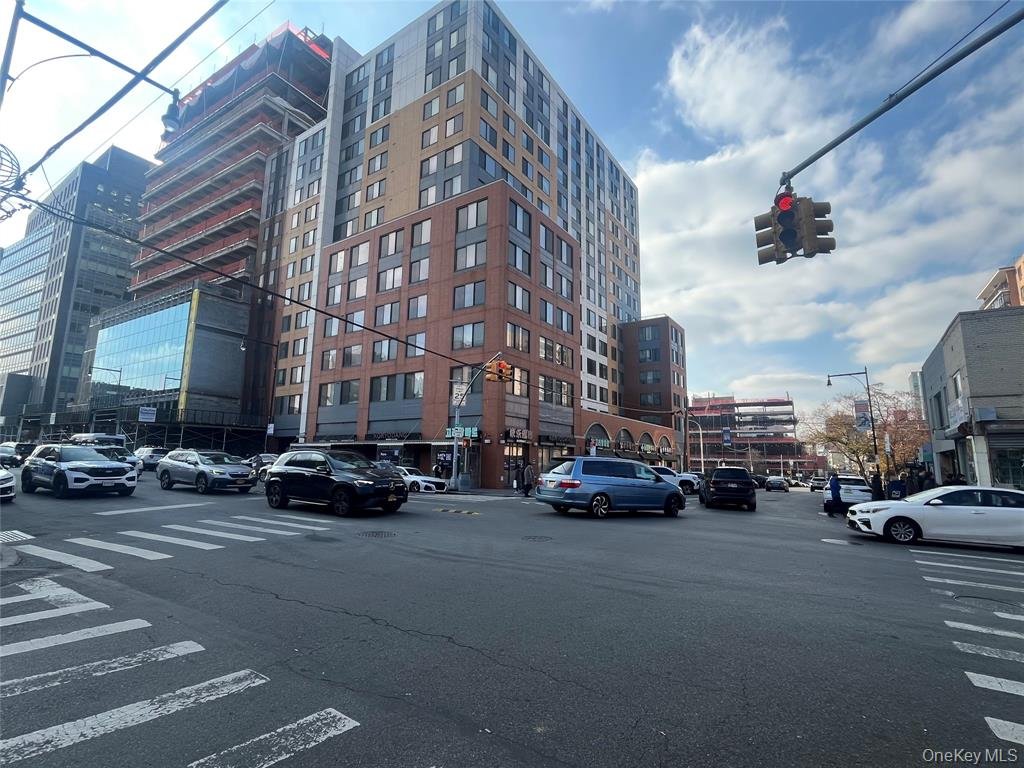 142-01 37th Ave_5.jpeg