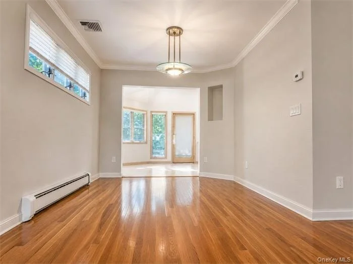 5 Eaton Road_5.jpeg