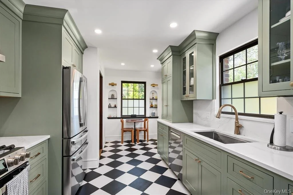 84 Allenwood Rd_12.jpeg