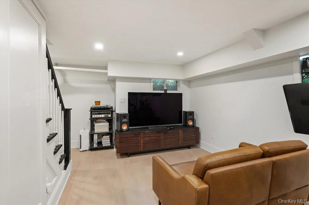 84 Allenwood Rd_23.jpeg