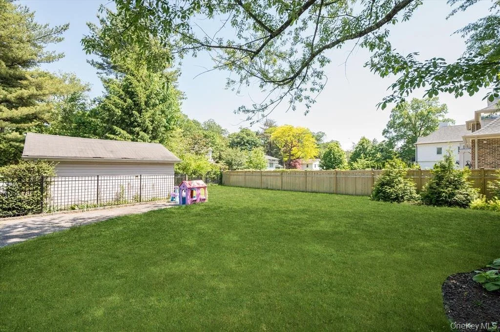 84 Allenwood Rd_25.jpeg