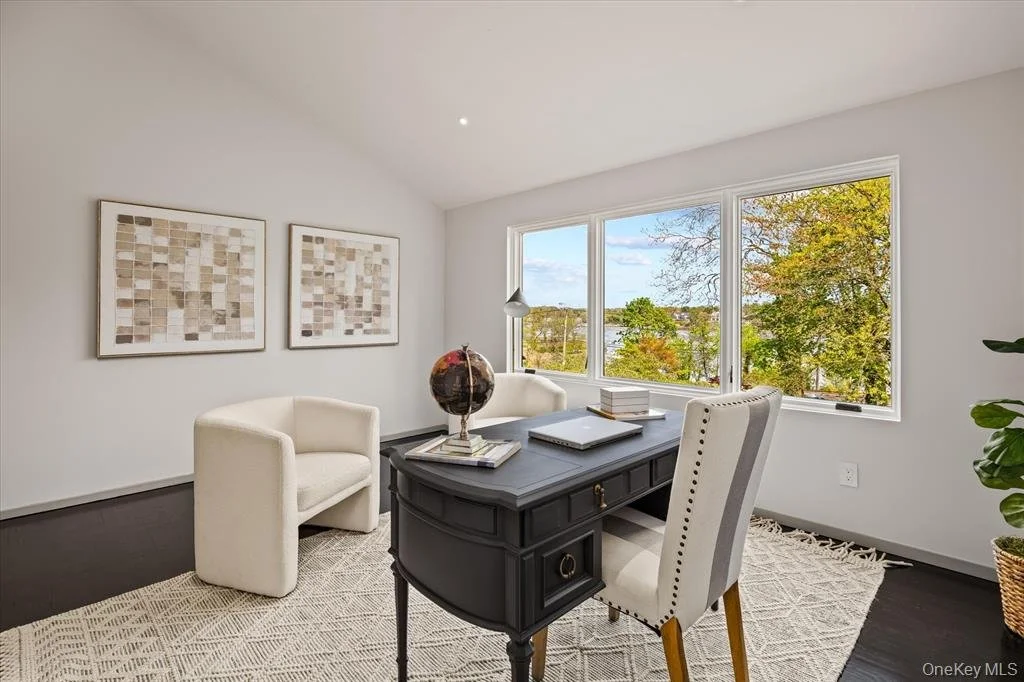369 E Shore Rd_25.jpeg
