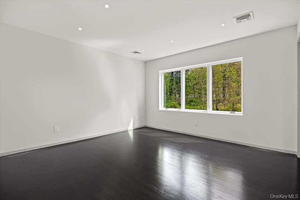 369 E Shore Rd_26.jpeg