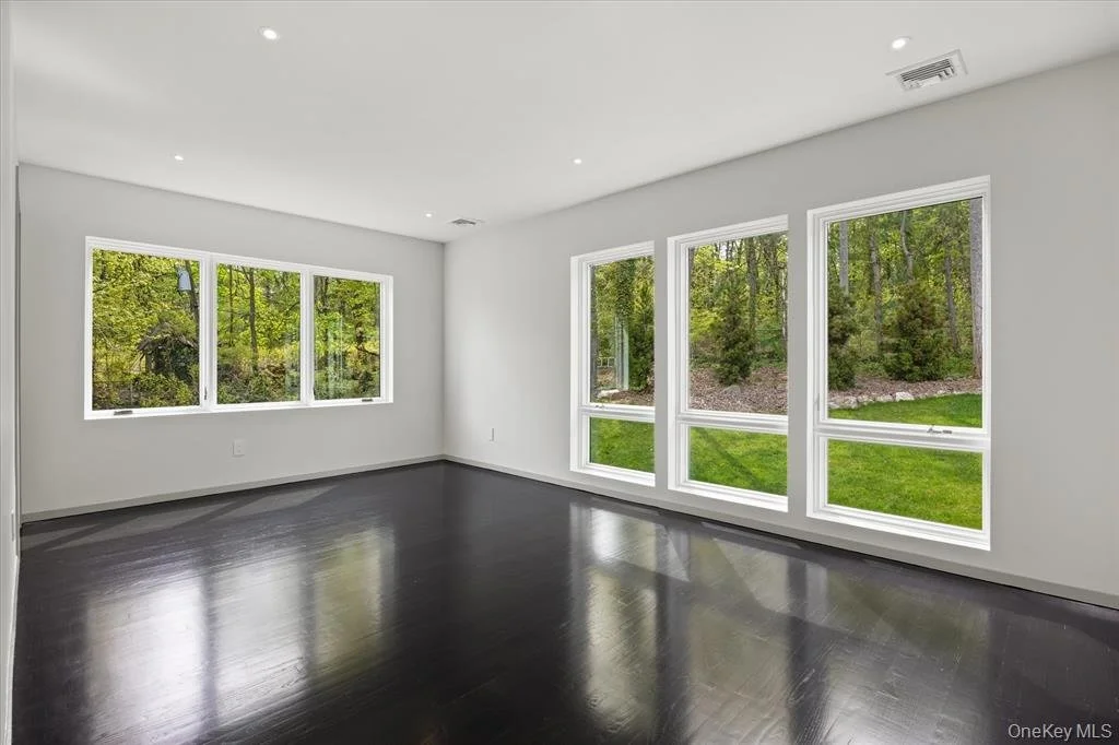 369 E Shore Rd_30.jpeg