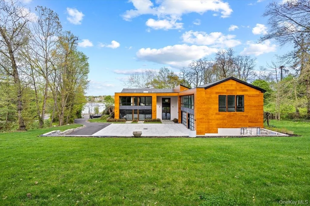 369 E Shore Rd_40.jpeg