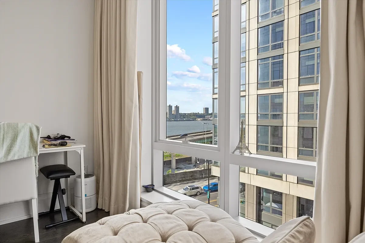 Condo_32.webp
