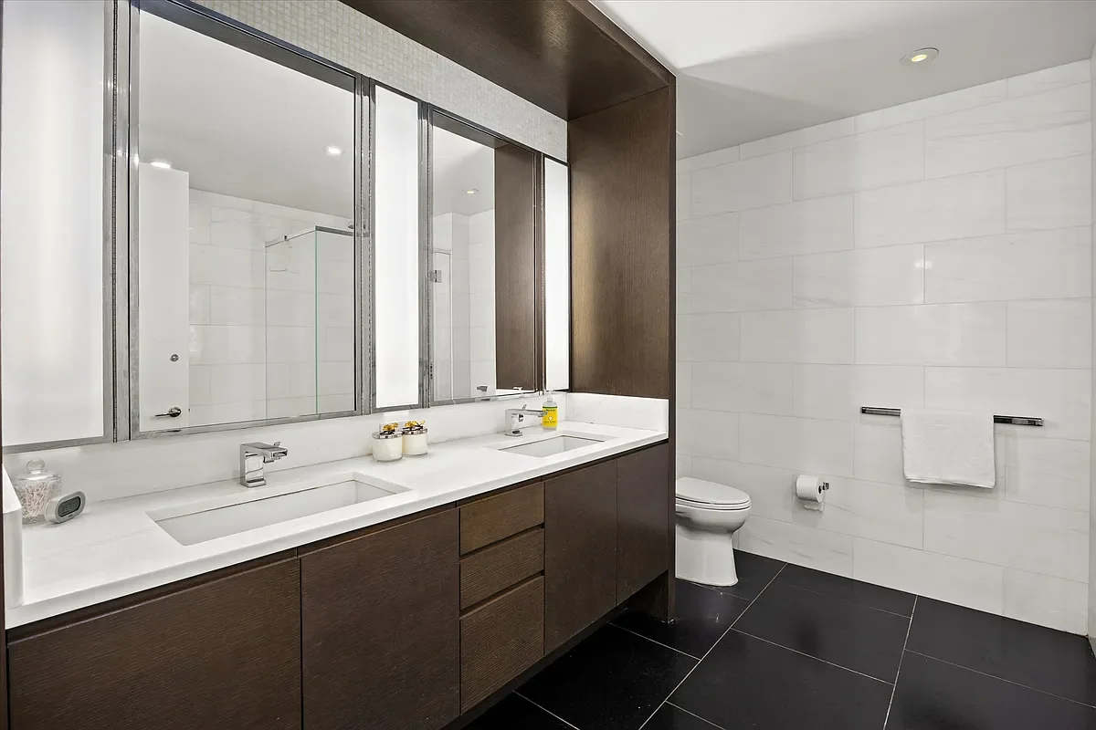 Condo_33.webp