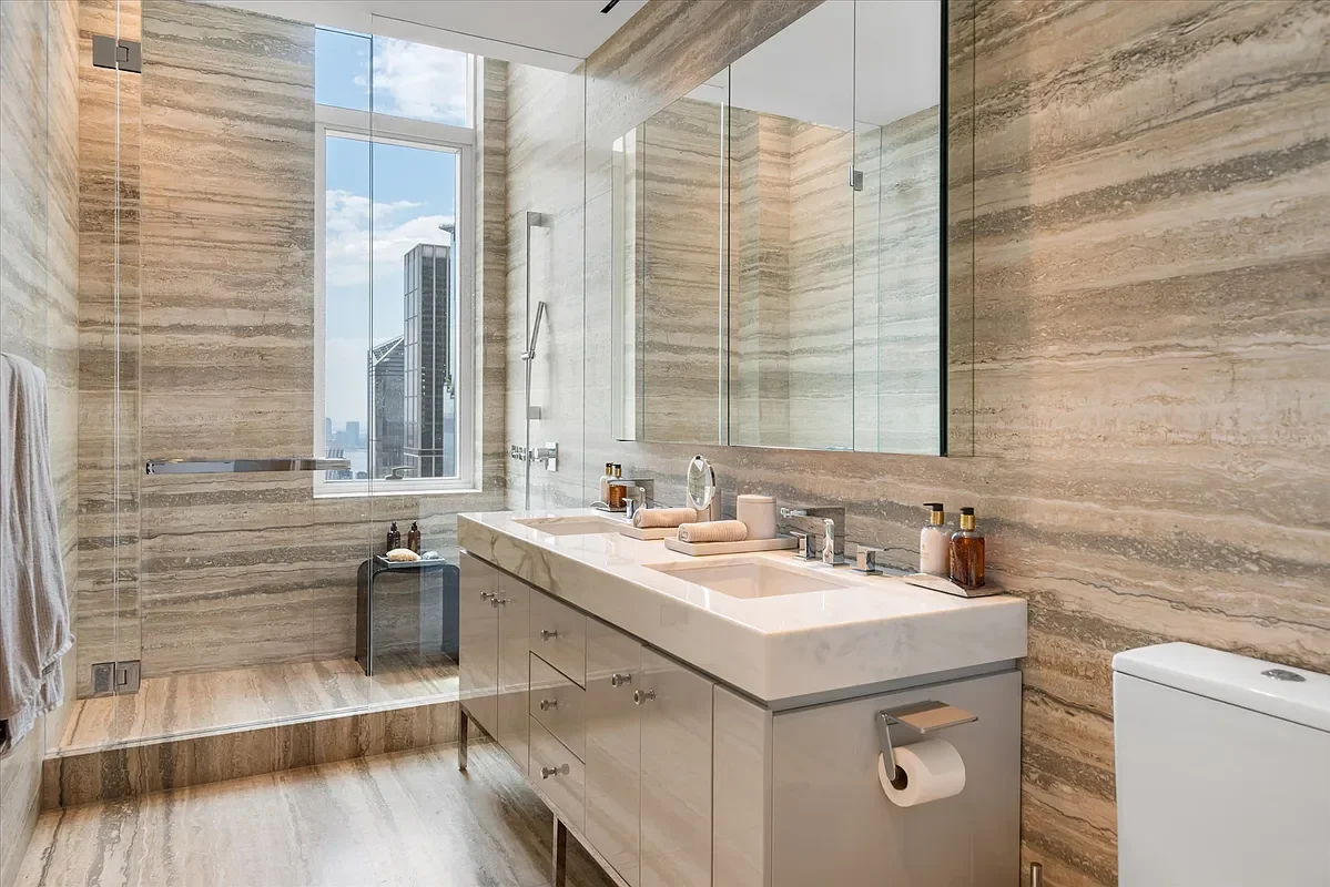 460 W 42 St_9.webp