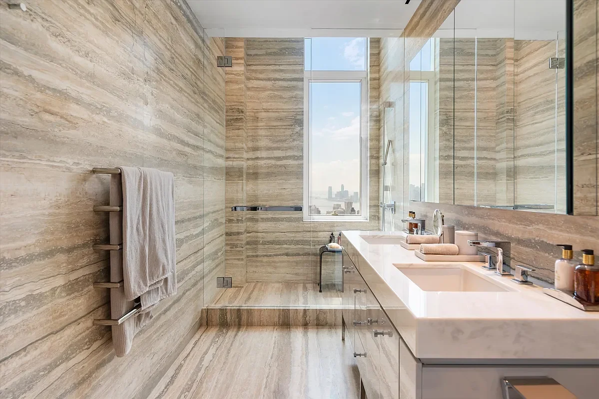 460 W 42 St_10.webp
