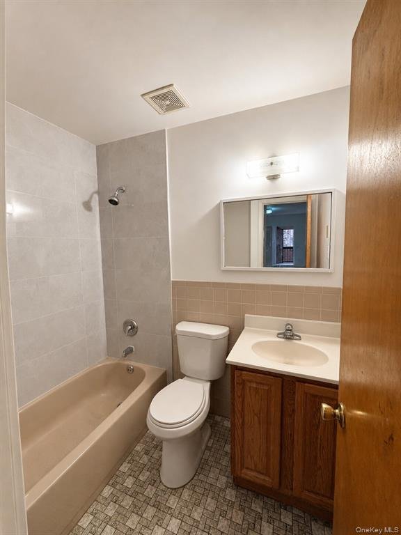 58-31 136th Street_14.jpeg