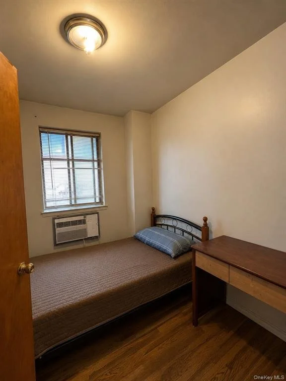 58-31 136th Street_24.jpeg