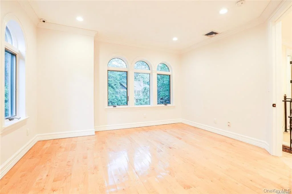 27 Elliot Road_17.jpeg