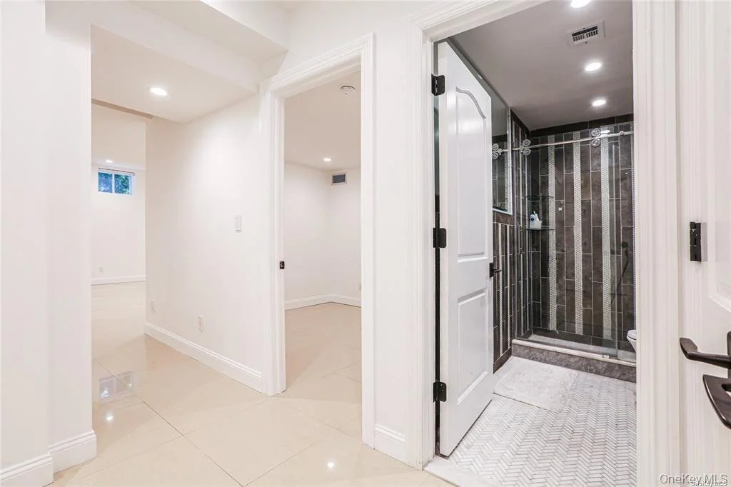 27 Elliot Road_33.jpeg