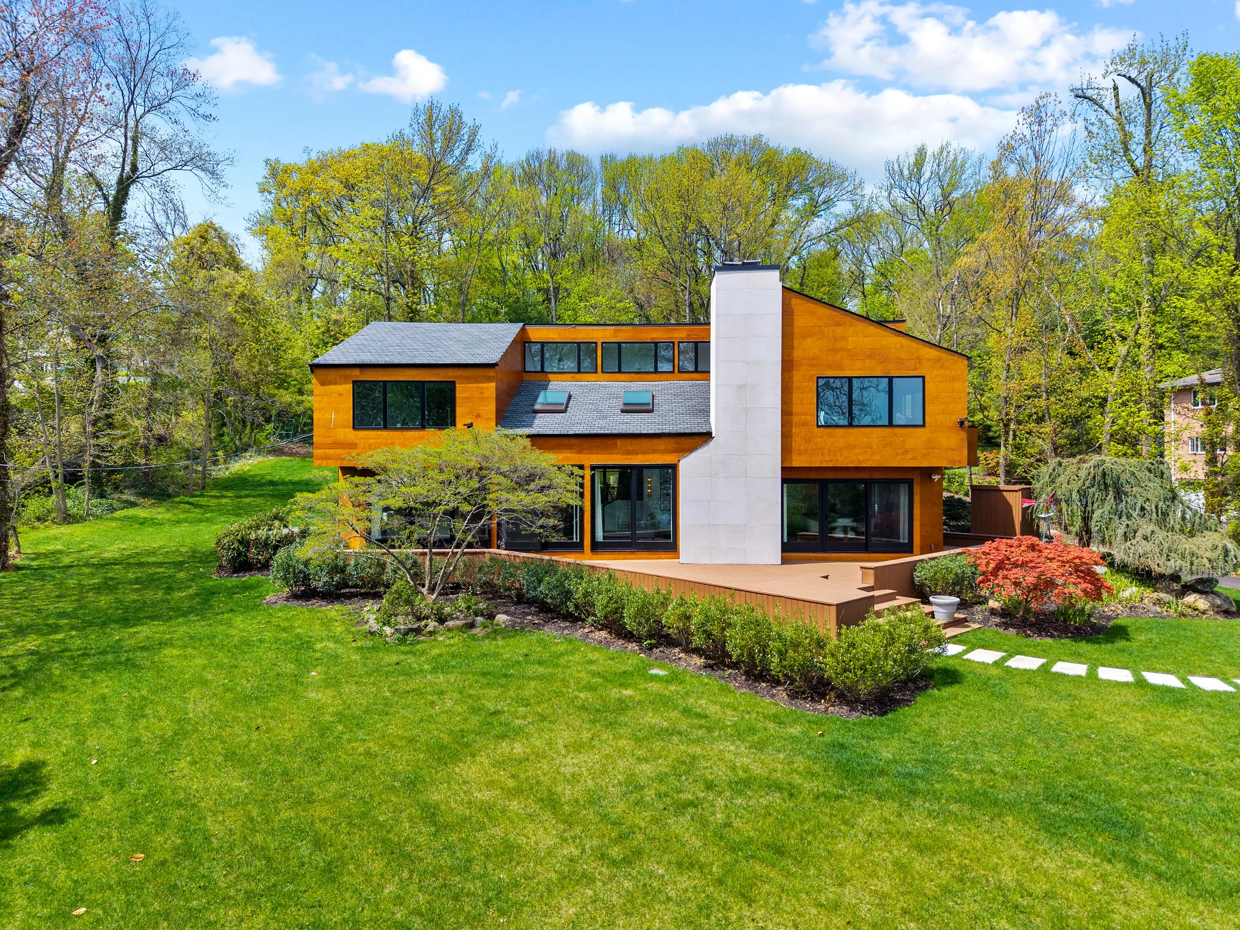 369 E Shore Road