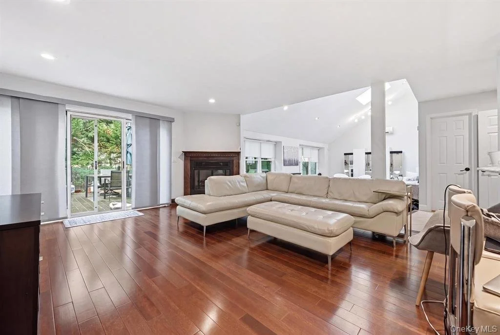 19 Sunset Road W_6.jpeg