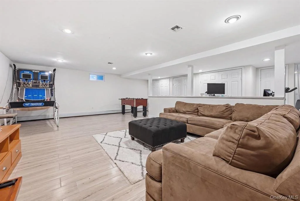 19 Sunset Road W_21.jpeg