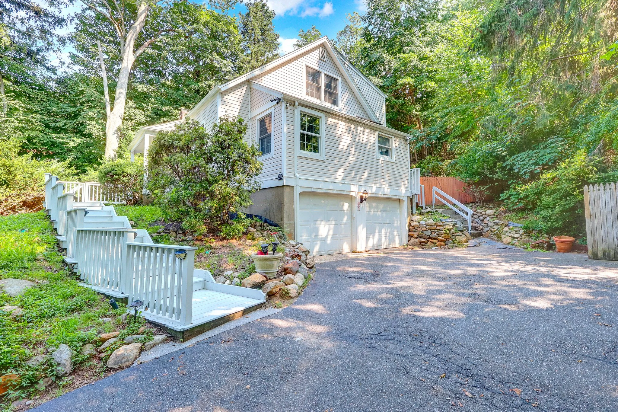 1550-Stony-Brook-Rd_01_MLS.jpg