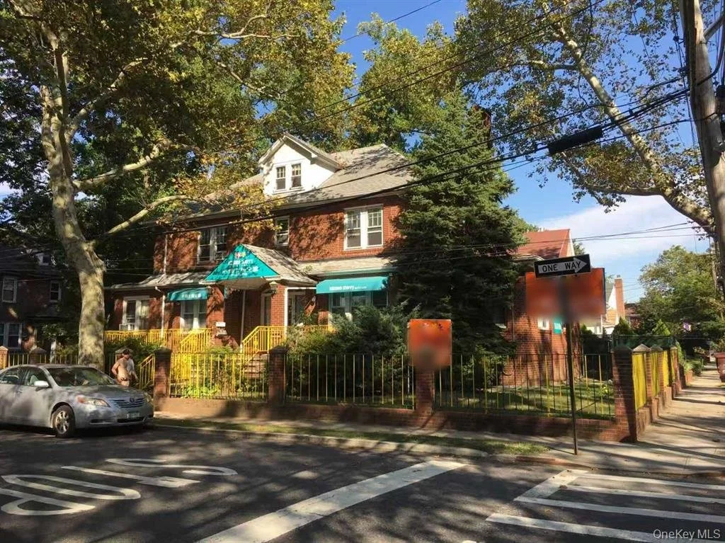 47-49 162nd St_1.jpeg