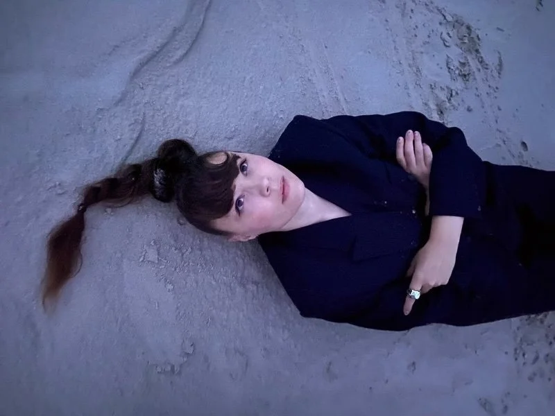 Fie Eike's powerful, raw piano ballad "Sad"