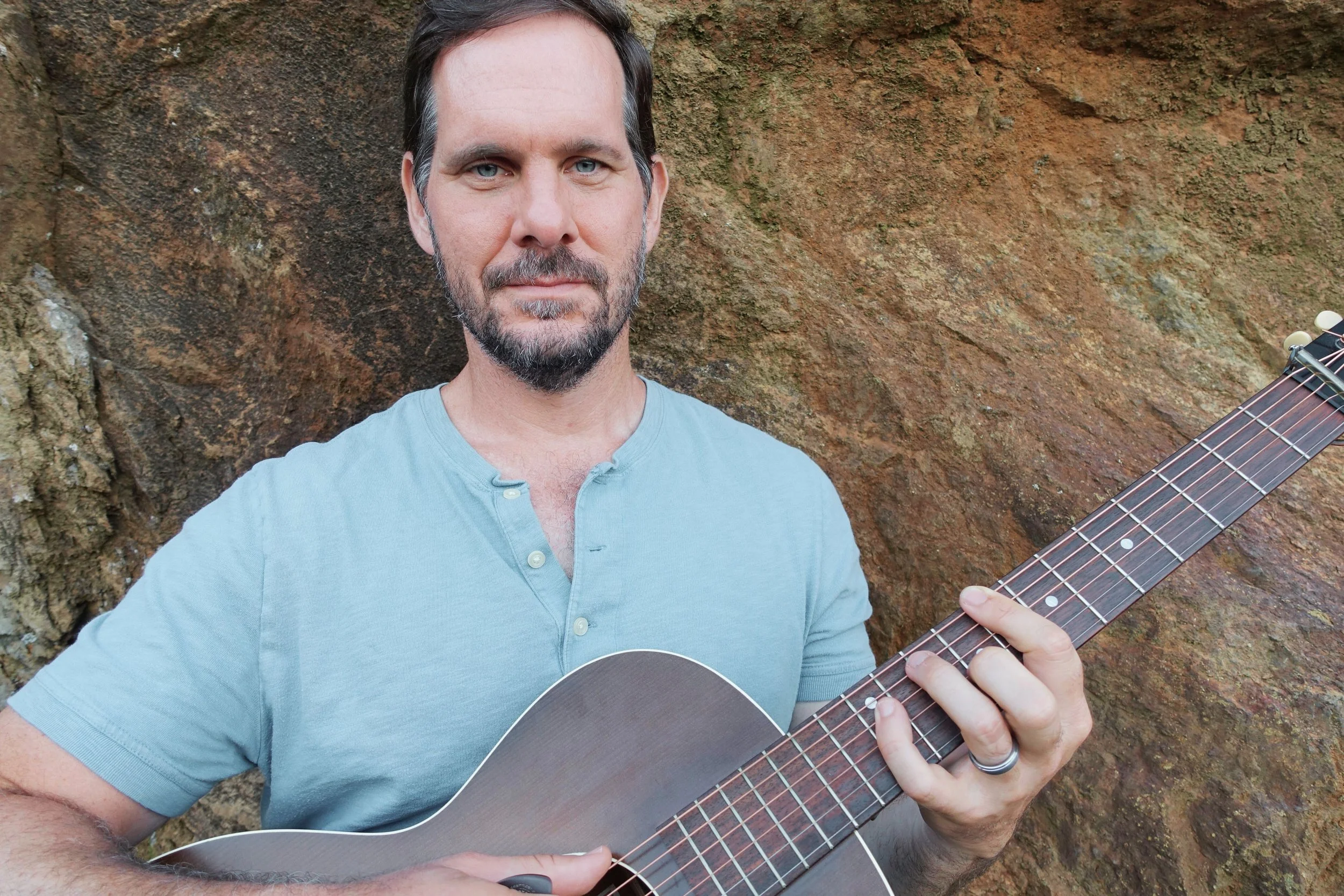 Jm Riff J.M. CLIFFORD DAYDREAMS IN NEW SINGLE