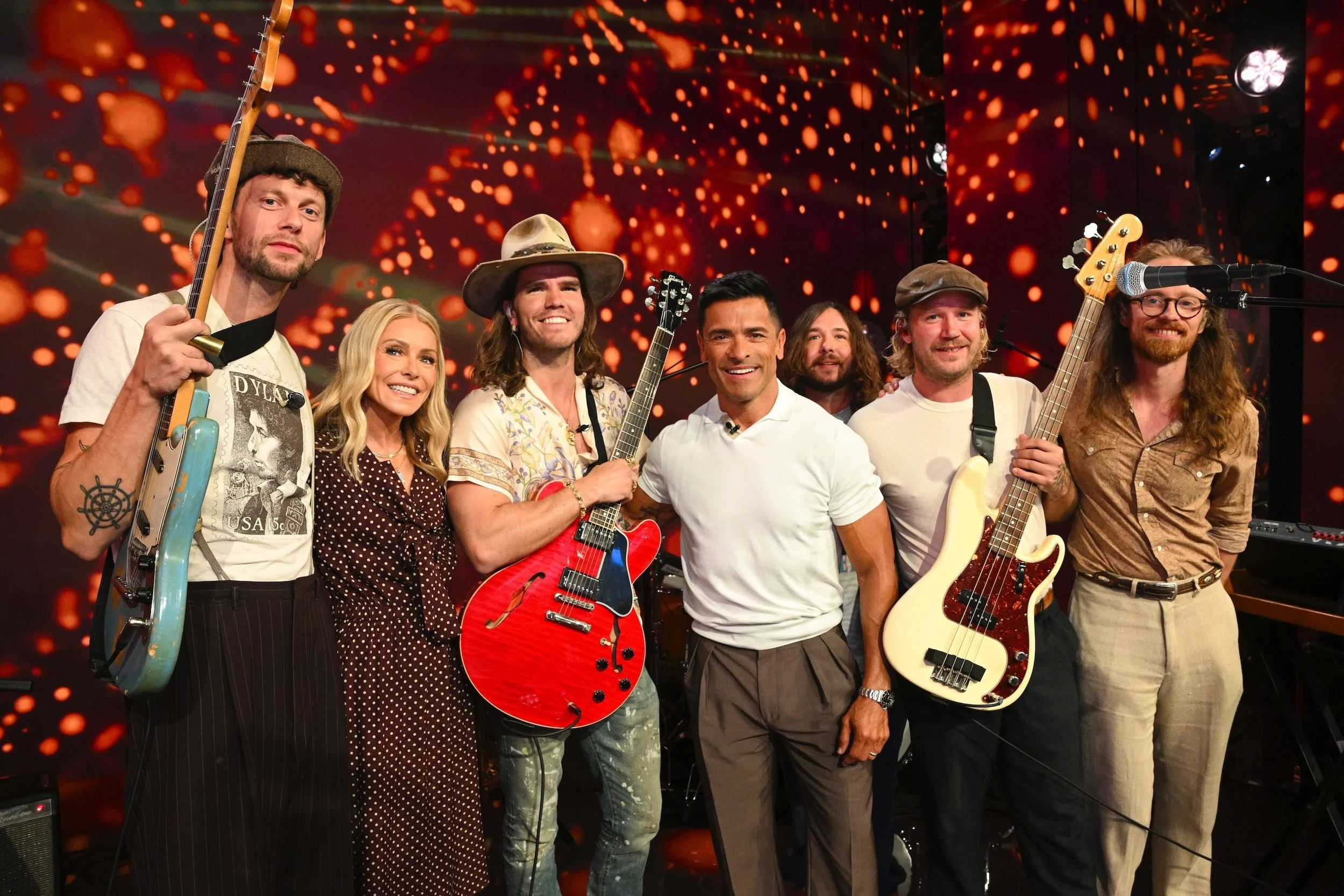 Icelandic rockers KALEO perform "Bloodline" on Live with Kelly & Mark!
