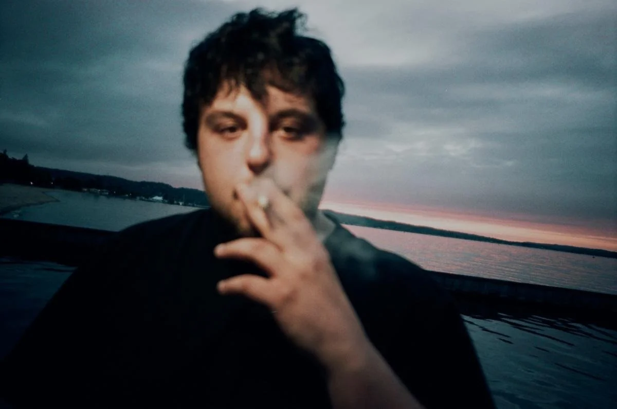 Tomás Tomás ponders the meaning of life on "I Gotta Look Up More" video
