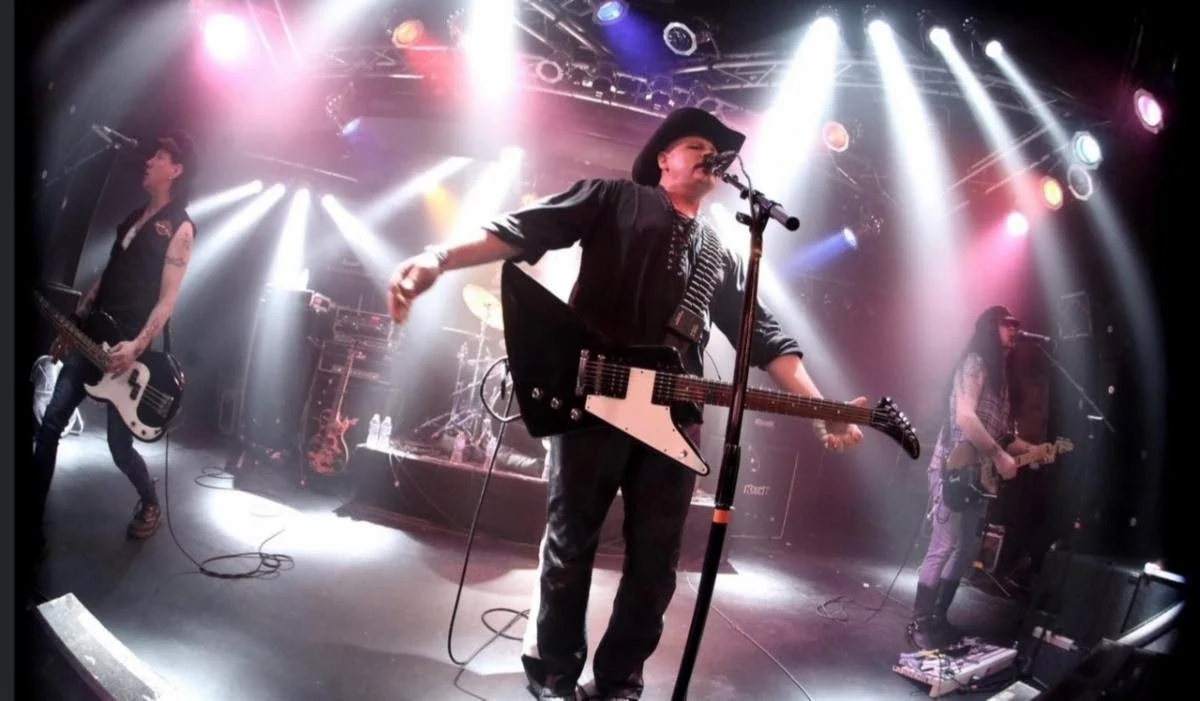 THE BONES Release New Single “My Kind Of Crazy” Featuring Guest Guitarist Phil X 