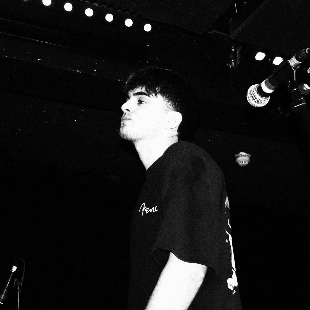 NICK MOBIN SHARES NEW INTROSPECTIVE INDIE-POP SONG “WANT ME BACK" ​