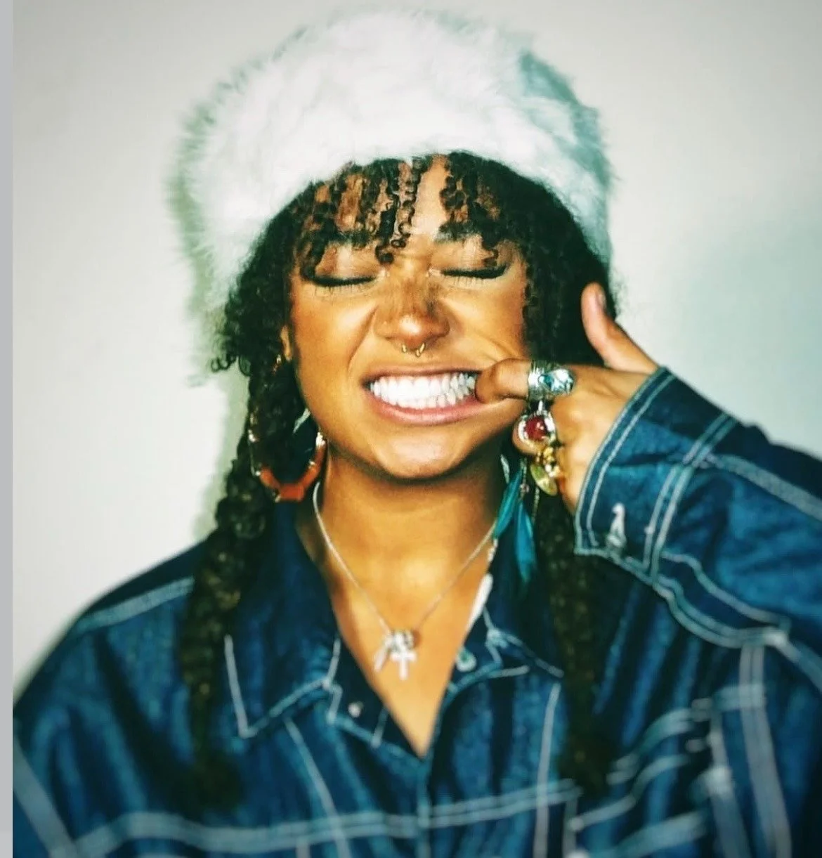 EBONY OSAILAH SHARES NEW SONG “DRUNK CALLIN’"