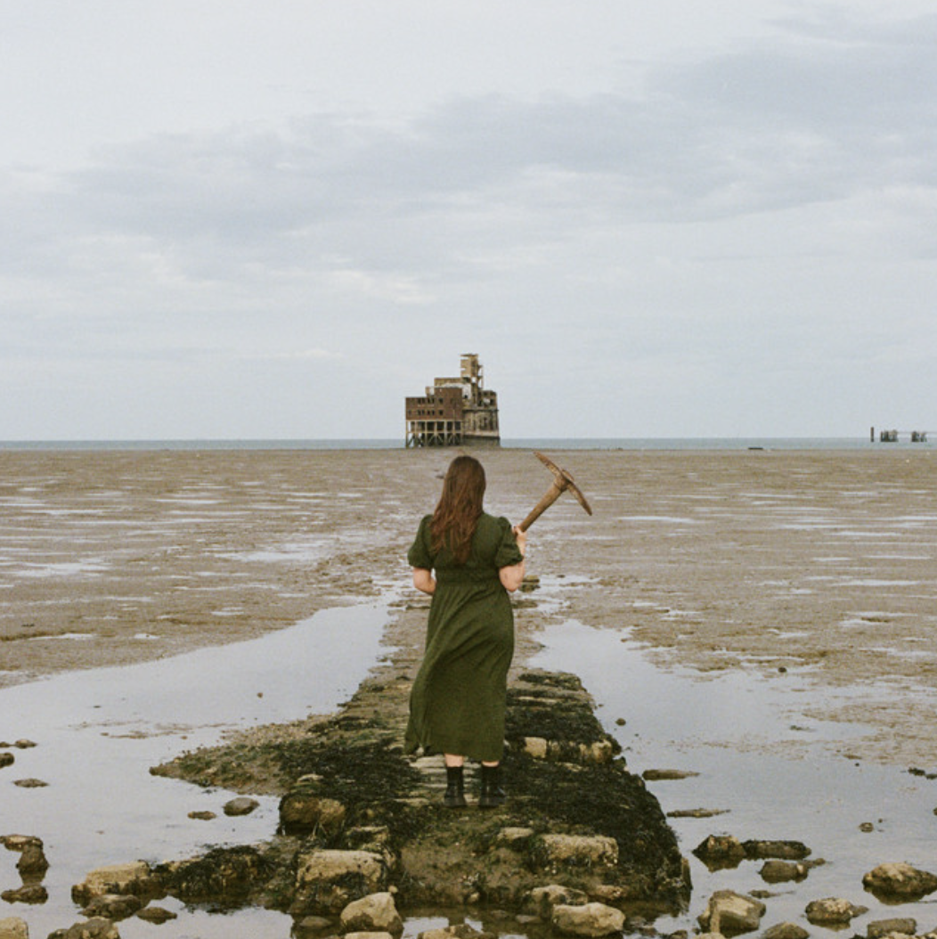 🪟Austel shares her luminous new single 'Hotel Room Window View'