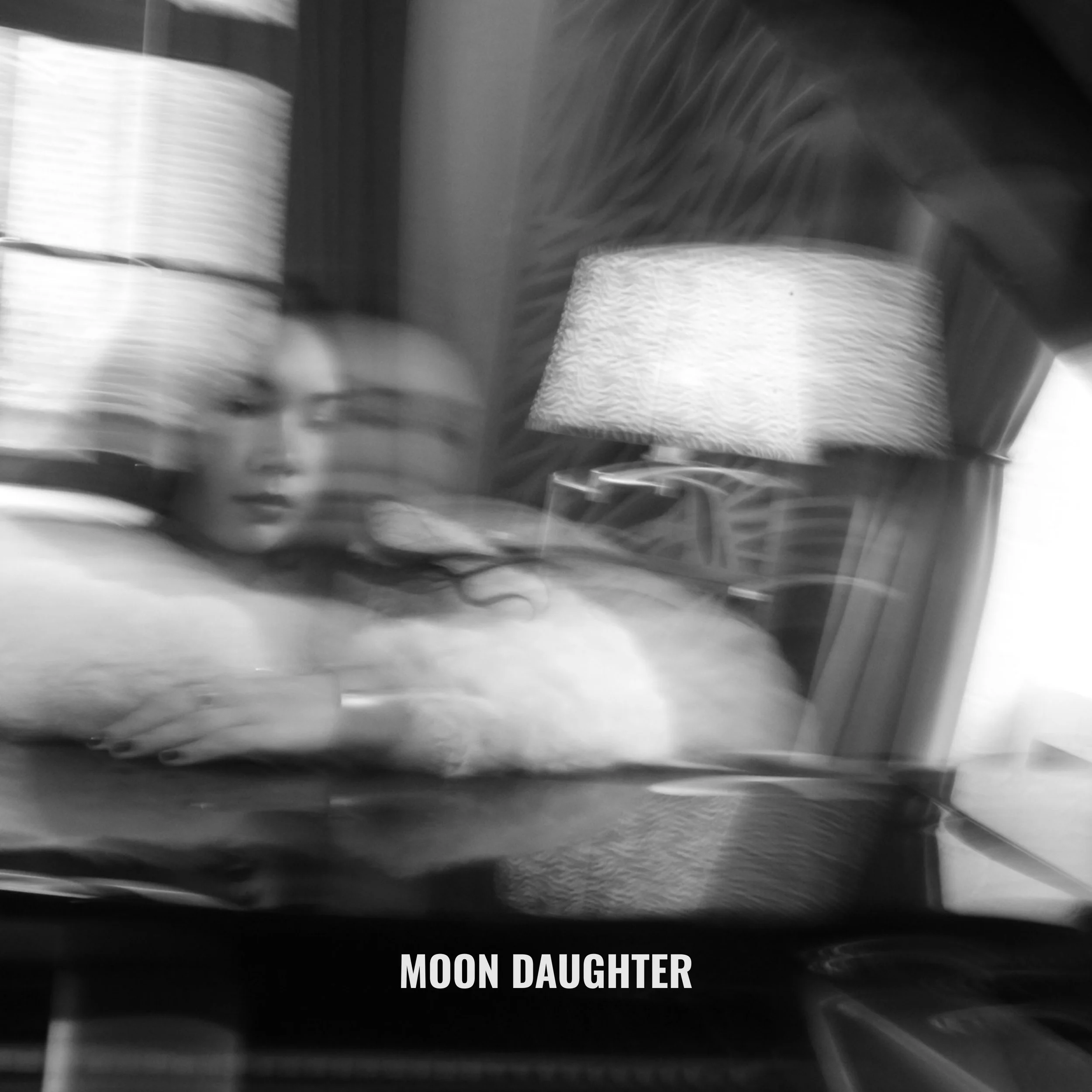 PARIS ILIFFE SHARES EVOCATIVE NEW SINGLE “MOON DAUGHTER”​ 