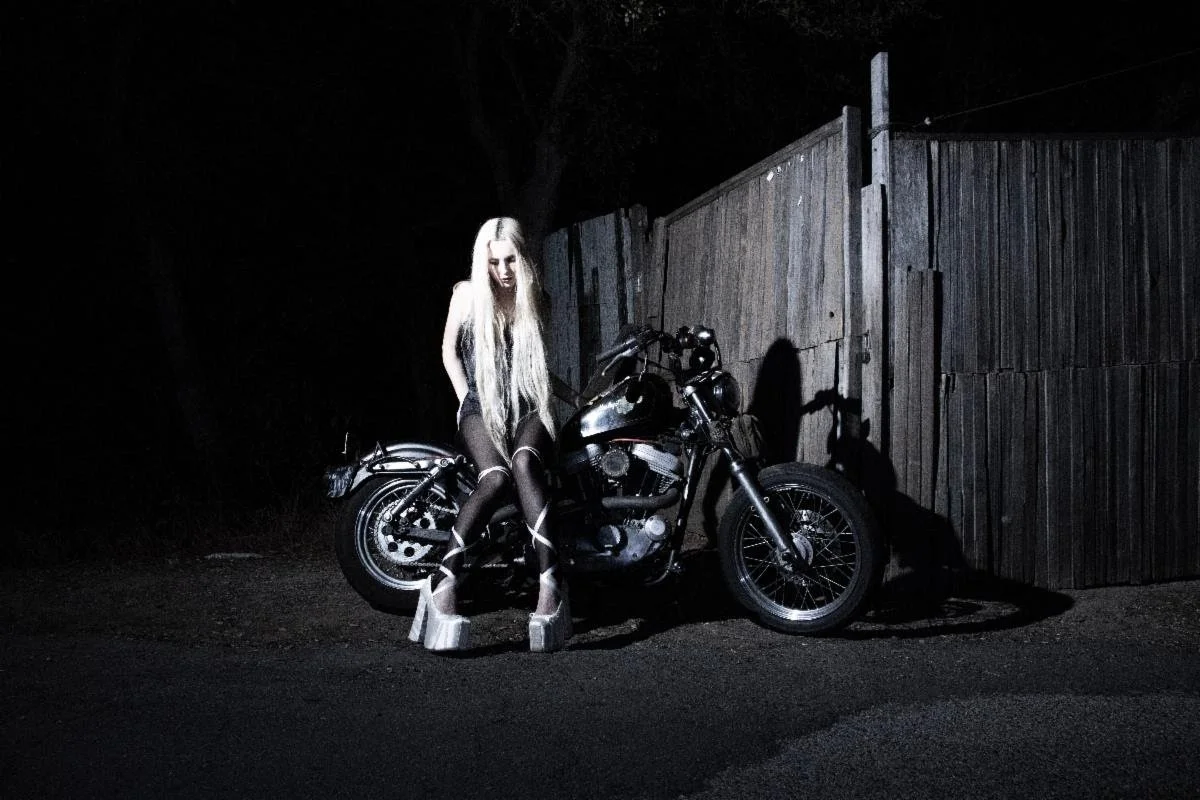 Baby Jane shares exhilarating standalone single "Motorbike", feat. akiaura