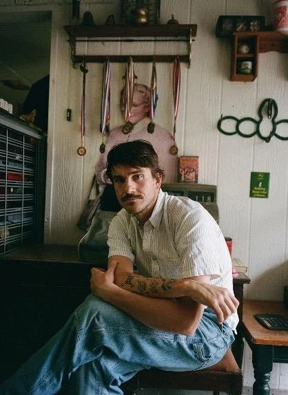 MEDIUM BUILD UNVEILS NEW TRACK "Armor" OUT NOW