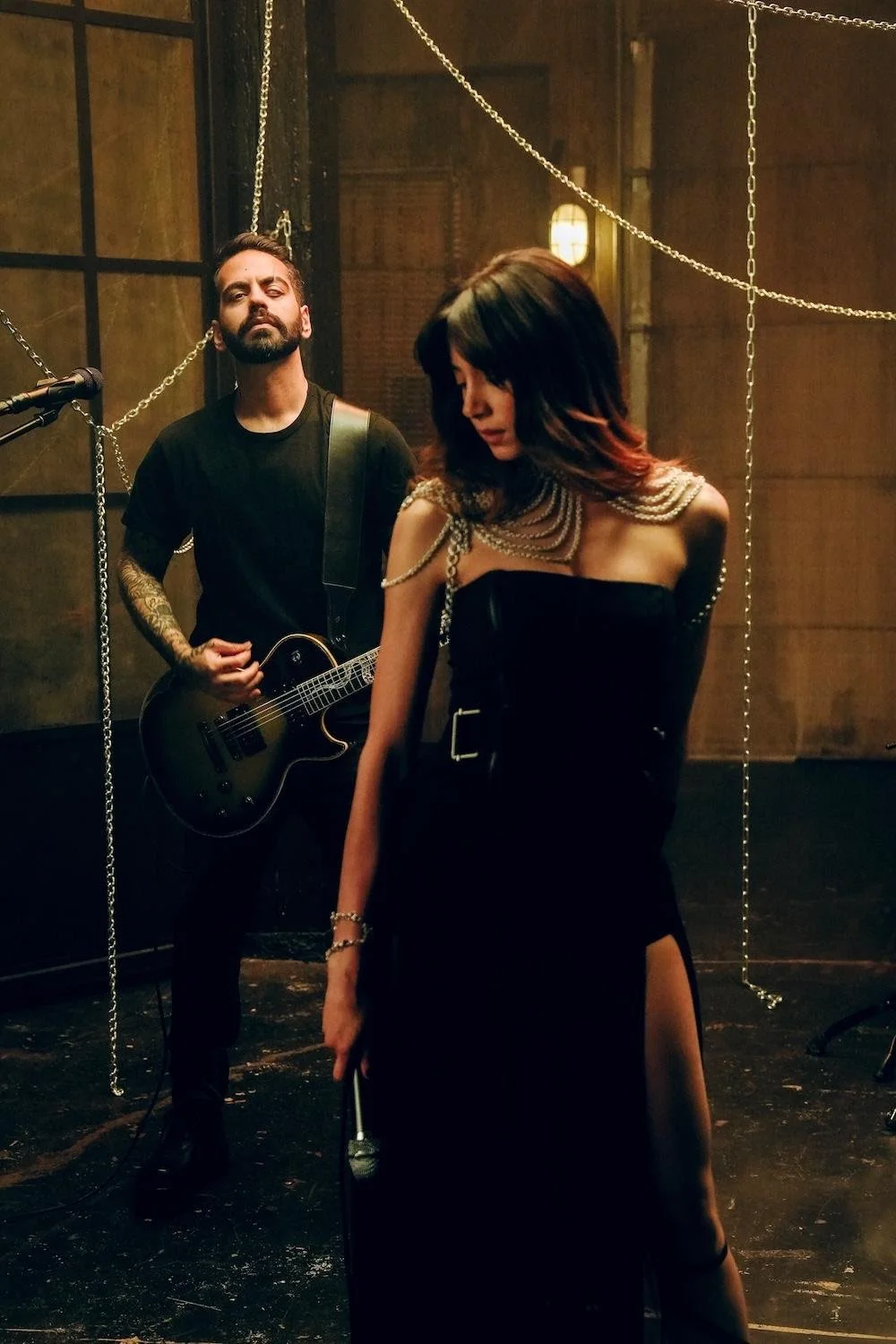 AEMIA SIGN WITH ARTIST HOUSE, RELEASE NEW SINGLE "NOWHERE TO HIDE"
