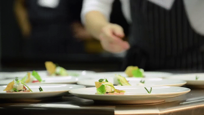 Website Plating Up.gif