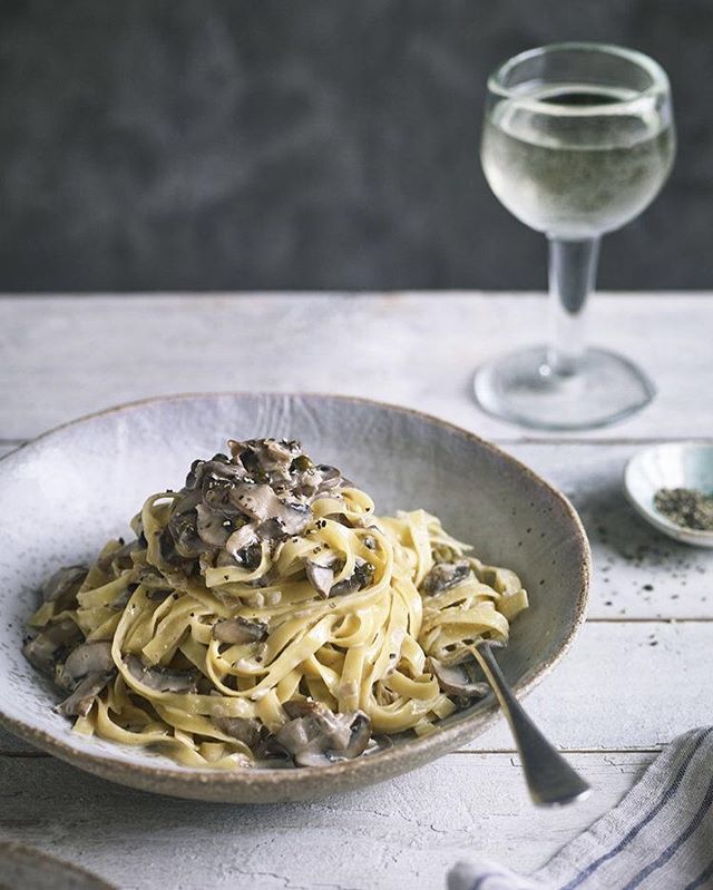 Tagliatelle with mushrooms and a beautiful glass of Chardonnay. The perfect pairing for a romantic Valentines Day dinner. What's on the menu for you and your Valentine tonight?

Photo by @nassimarothacker