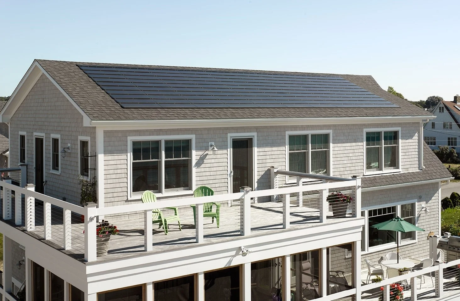 certainteed-apollo-2-solar-shingles-roof.png