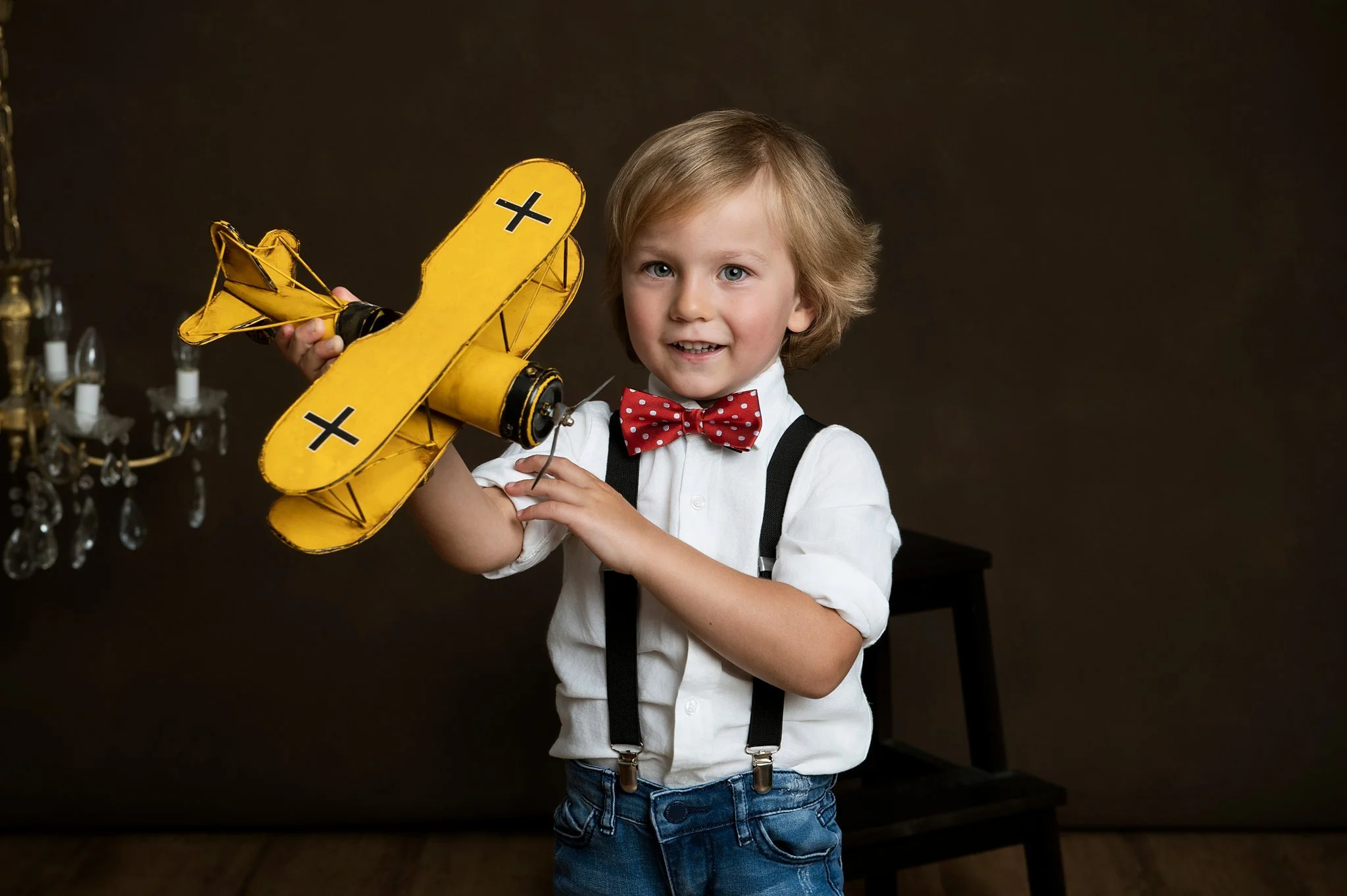 vintage-kids-boy-yellow-biplane-suspenders-uber-photography-sydney.jpg