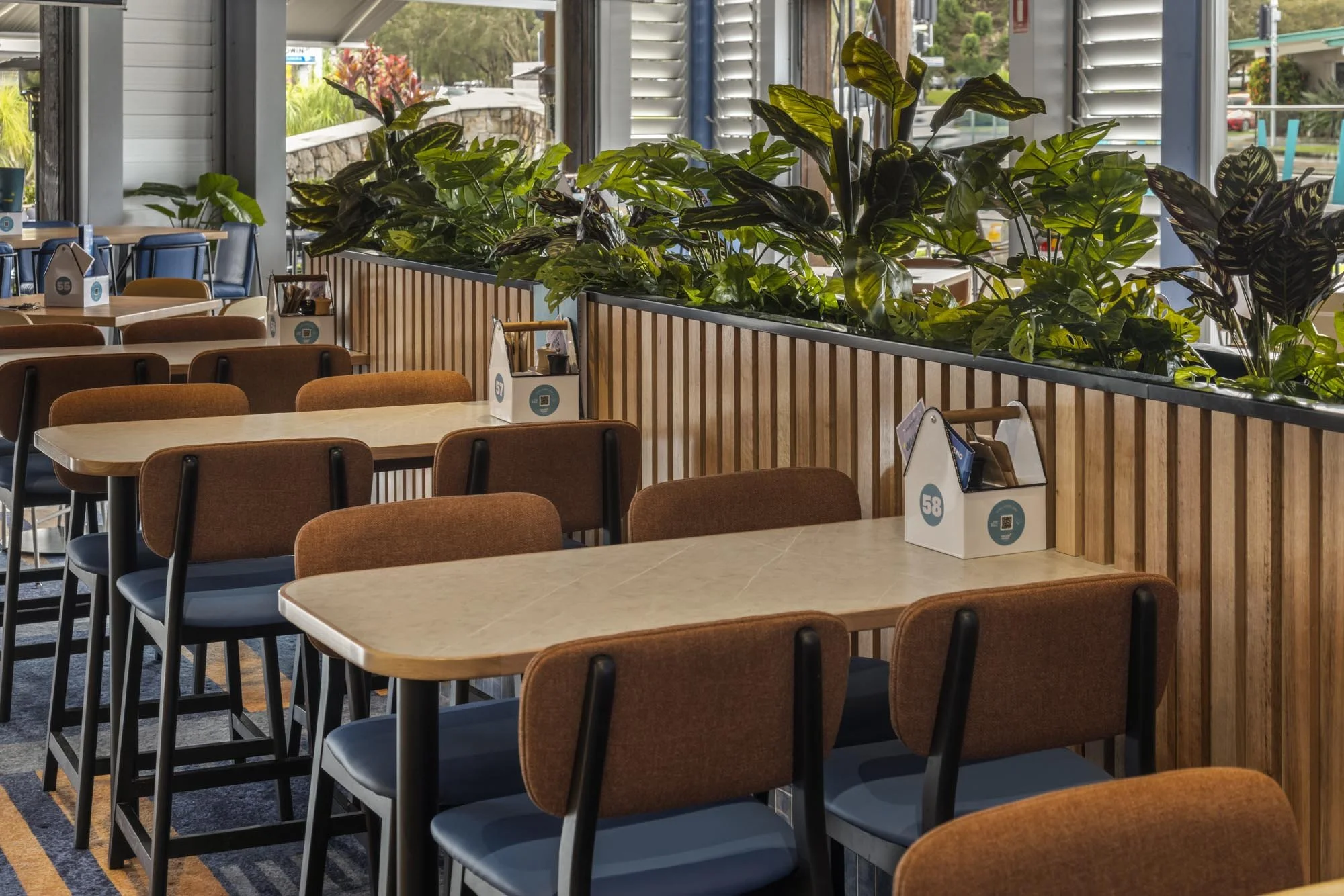 StudioBlackardt-GoldenBeachTavern-02.jpg