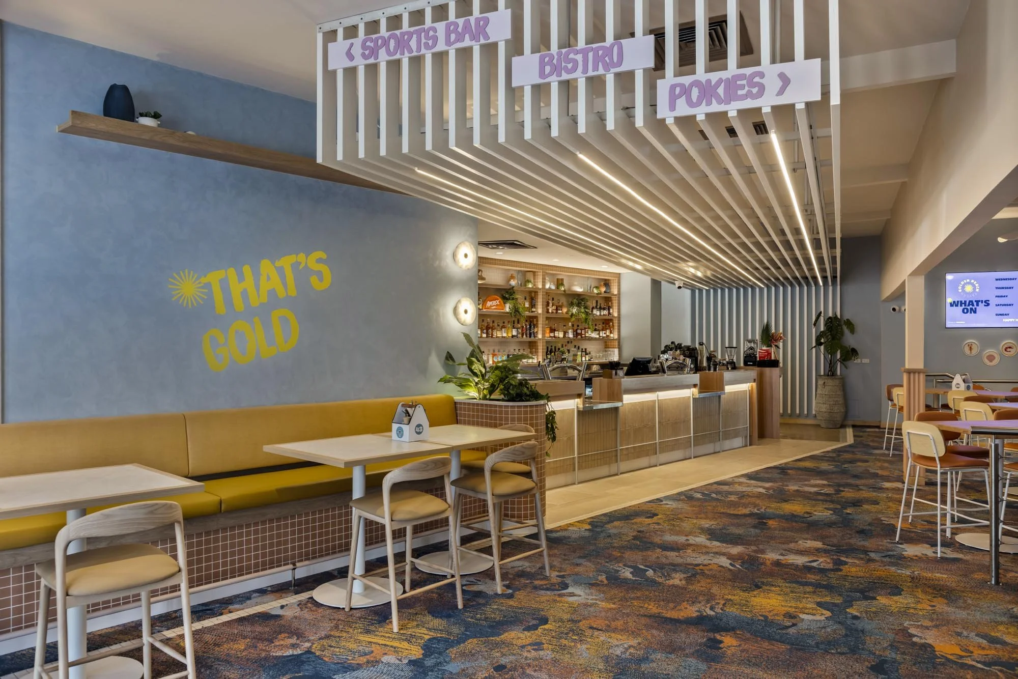 StudioBlackardt-GoldenBeachTavern-34.jpg