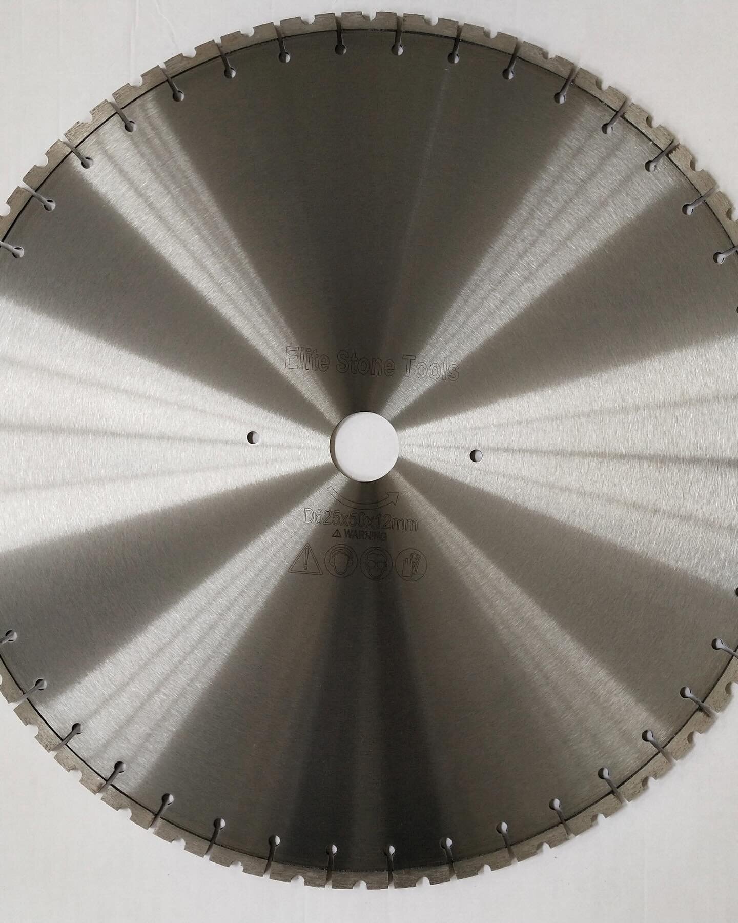 625mm x 50/60 &amp; 130mm diamond blades available for ISO cones and bridge saws we also have 450mm x 50mm blades for limestone and sandstone, for more details just drop us a message. 

#selfbuild #sandstone #stoneart #limestone #floors #refurbished 