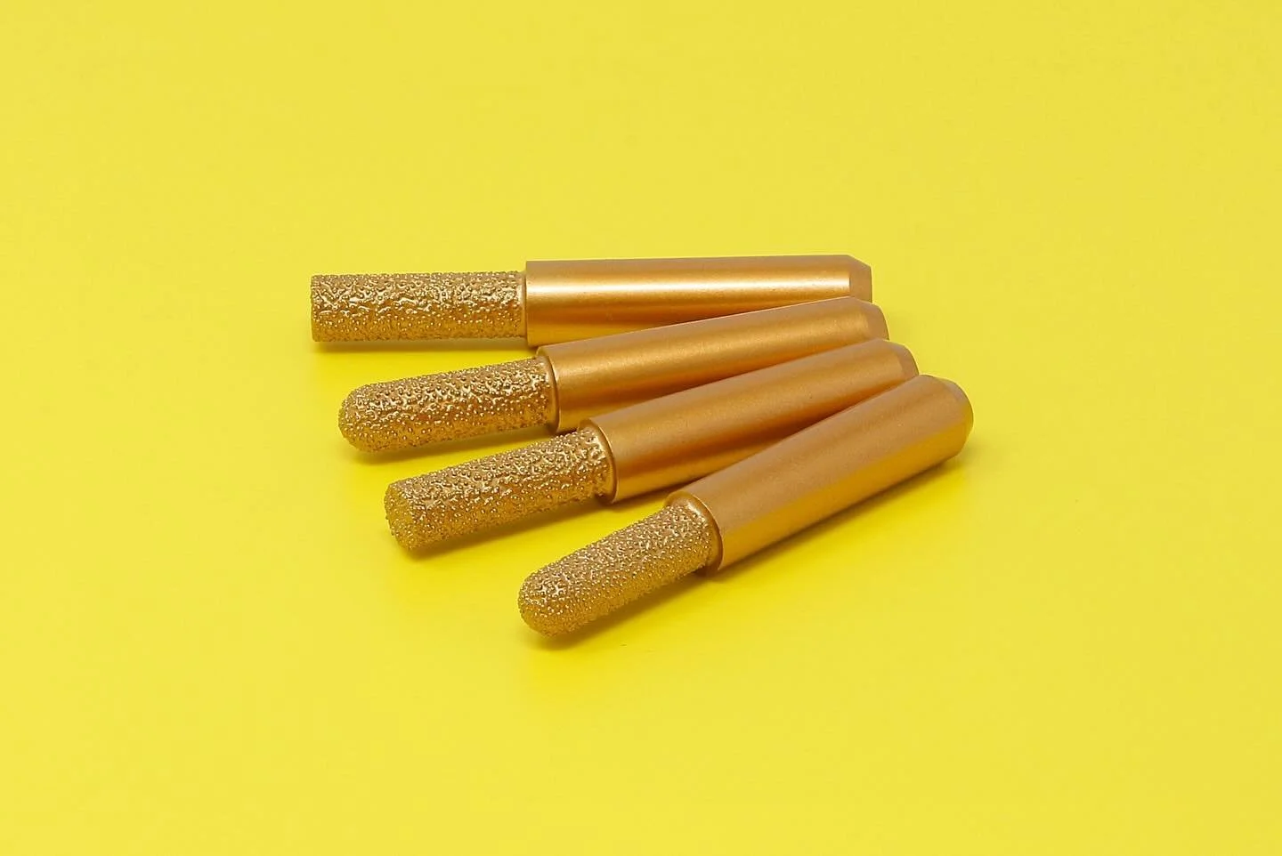 1/2&rdquo; shank (12.7mm) vacuum brazed and Electroplated diamond router bits. Message me for a link to the range
#elitestonetools #diamondrouter #diamond #marble #sculpture