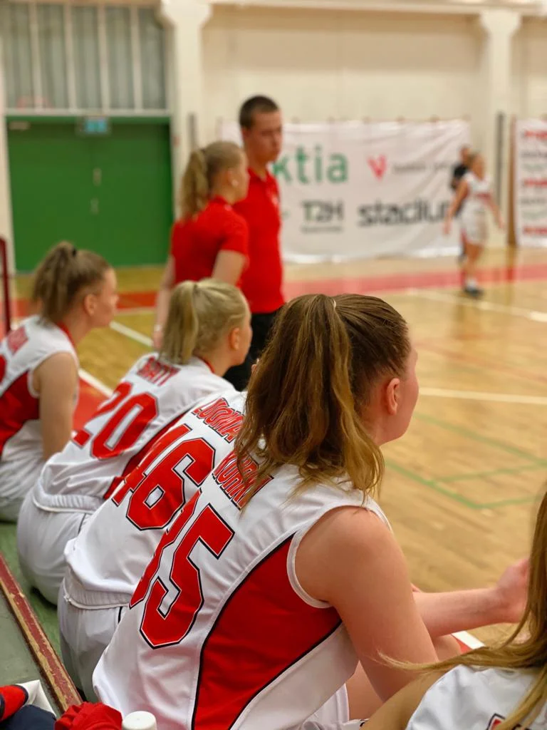 WU19VK: NIUKKA TAPPIO SARJAKÄRKEÄ VASTAAN TESOMALLA