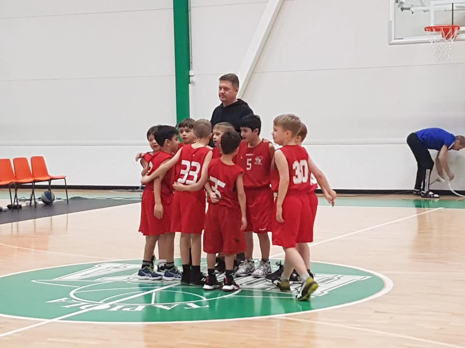 VALMENTAJAESITTELY: KARRI LOUEVUO