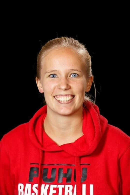 VALMENTAJAESITTELY: ELLI MARJANEN