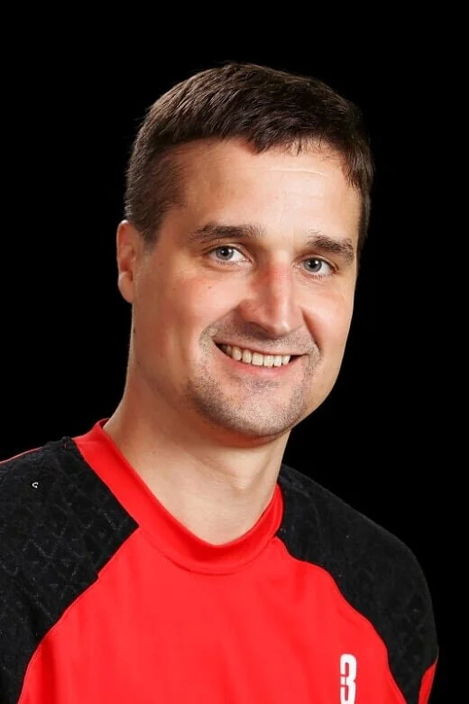 VALMENTAJAESITTELY: TEEMU PUNKKA