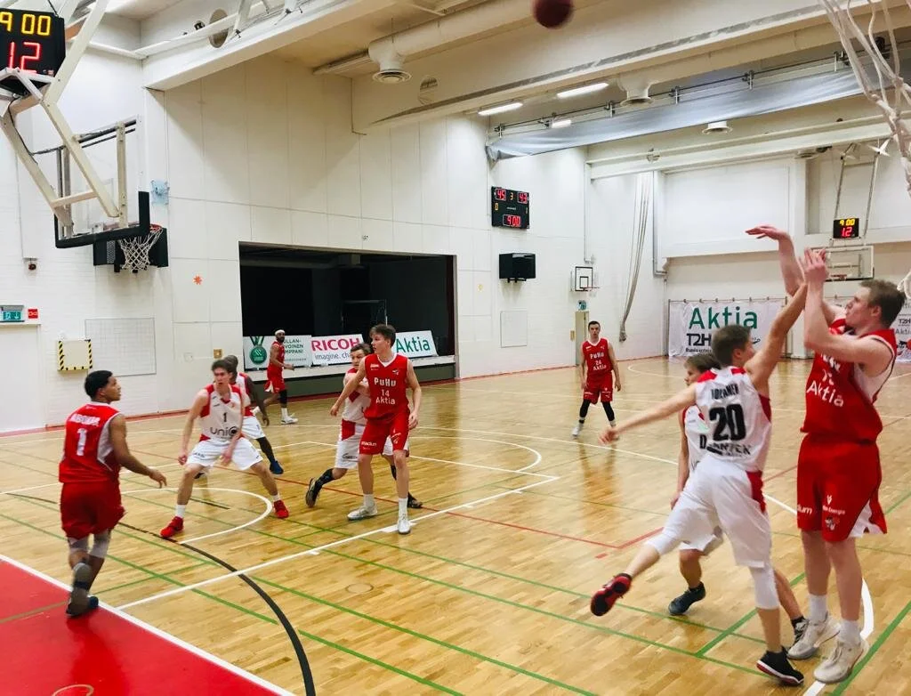 M1DB: LAPPEENRANTA NOUSI KOVALLA LOPPUKIRILLÄ VOITTOON