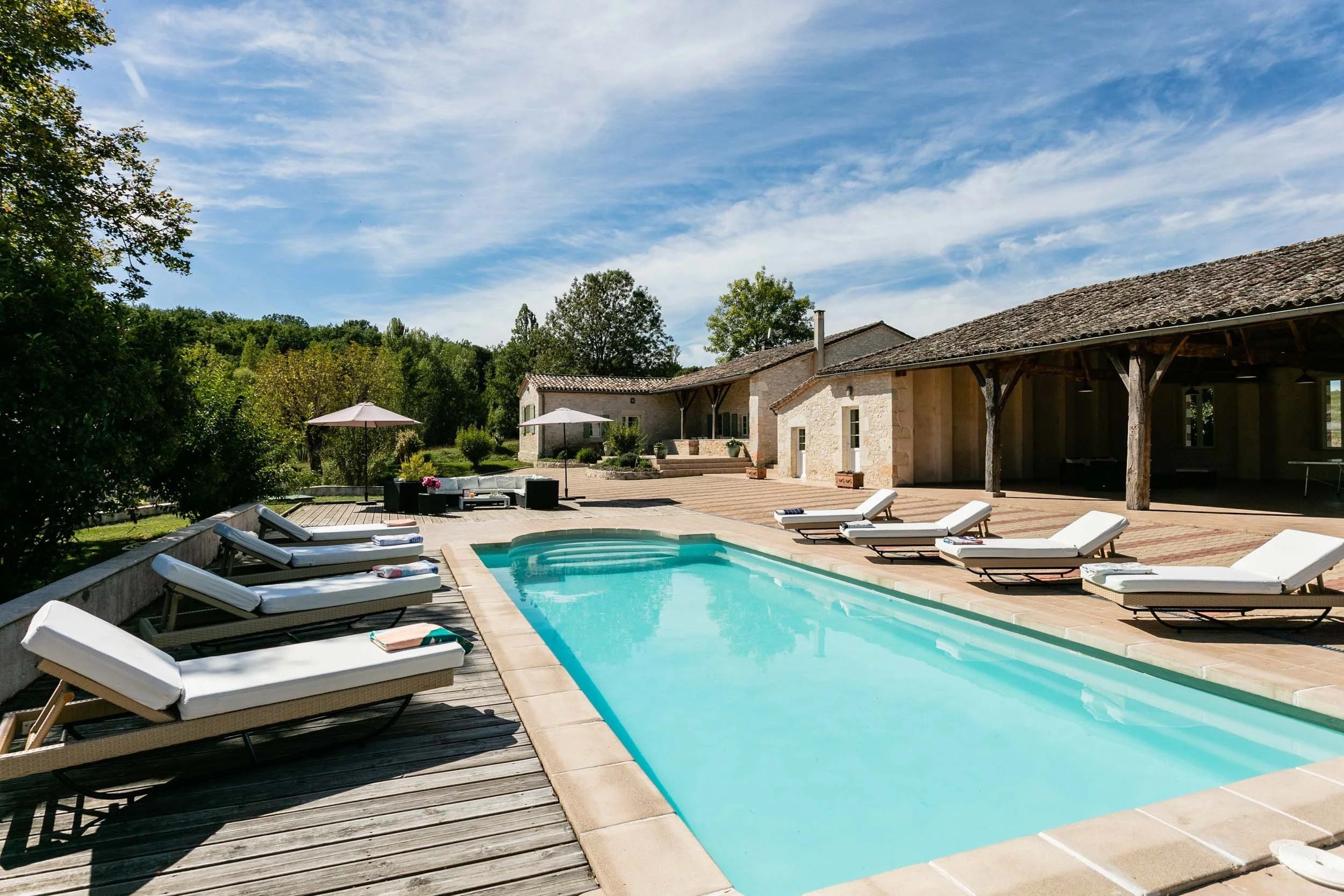 Piscine privée du gîte Domaine de Pautard près de Monflanquin