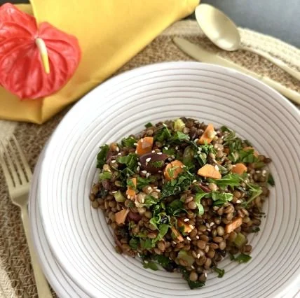 Salade de lentilles : nourrir ses hormones après 40 ans